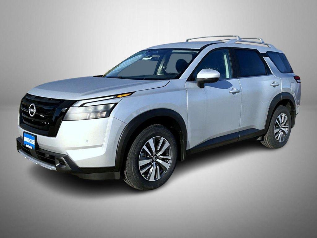 new 2025 Nissan Pathfinder car, priced at $38,756