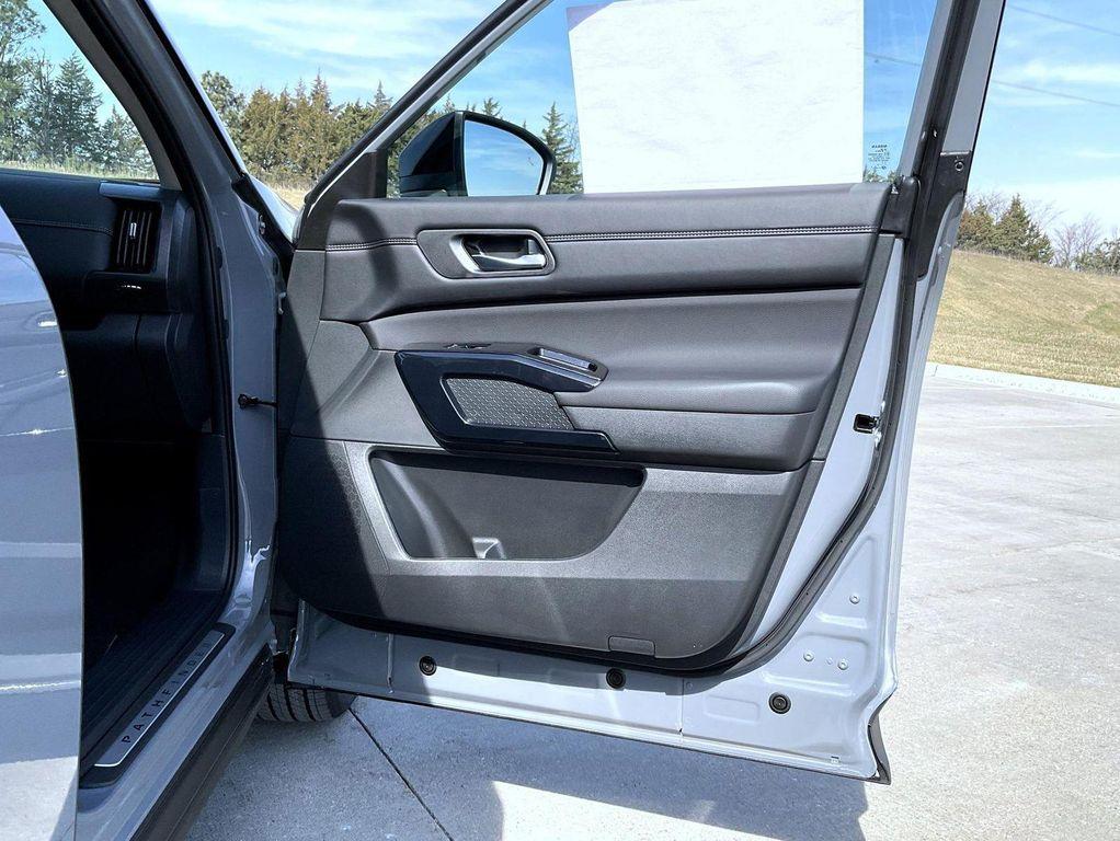 new 2026 Nissan Pathfinder car, priced at $52,653