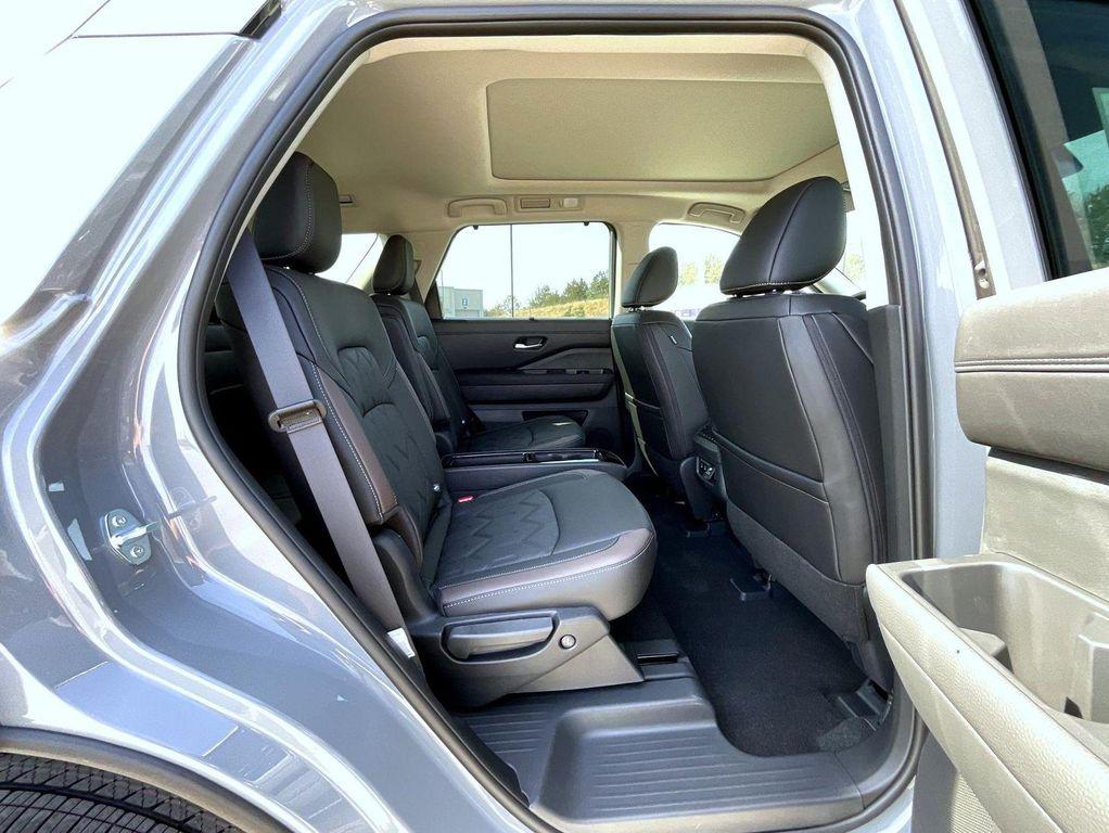 new 2026 Nissan Pathfinder car, priced at $52,653