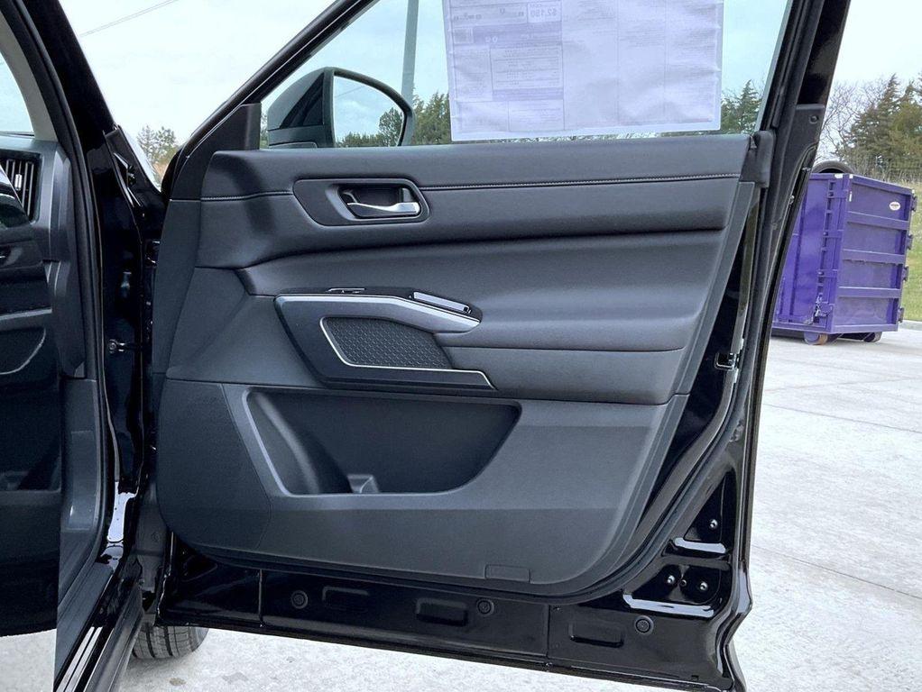 new 2026 Nissan Pathfinder car, priced at $47,363