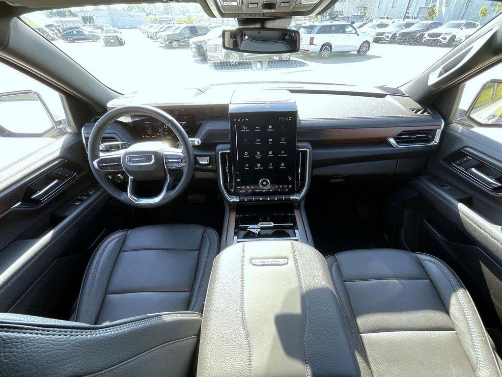 used 2025 GMC Yukon XL car, priced at $75,227