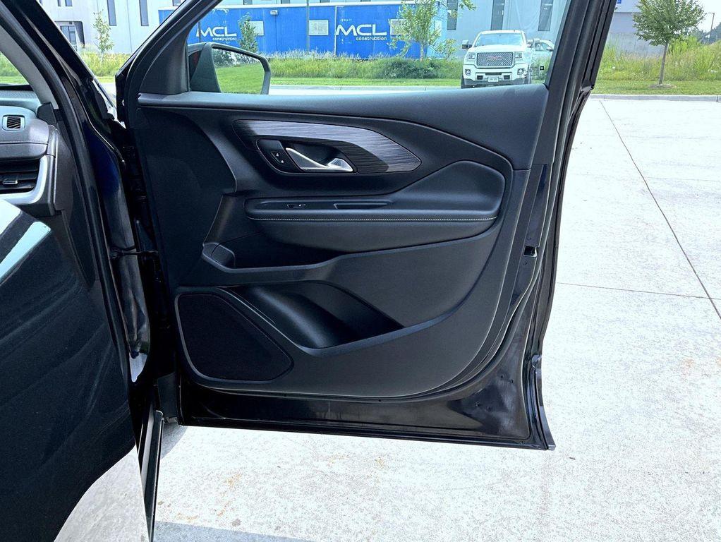 used 2024 GMC Terrain car, priced at $22,261