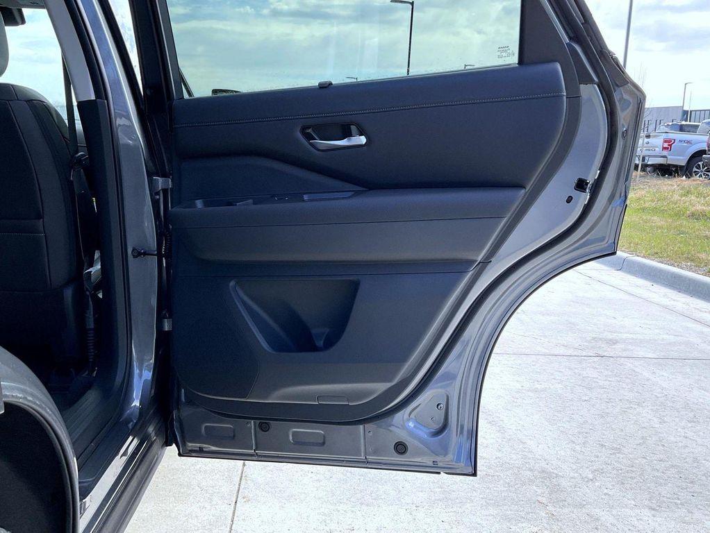 new 2026 Nissan Pathfinder car, priced at $46,548