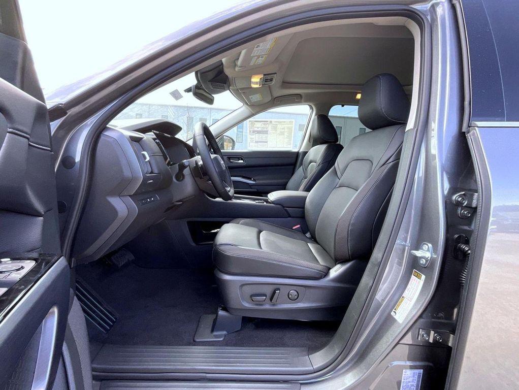 new 2026 Nissan Pathfinder car, priced at $46,548