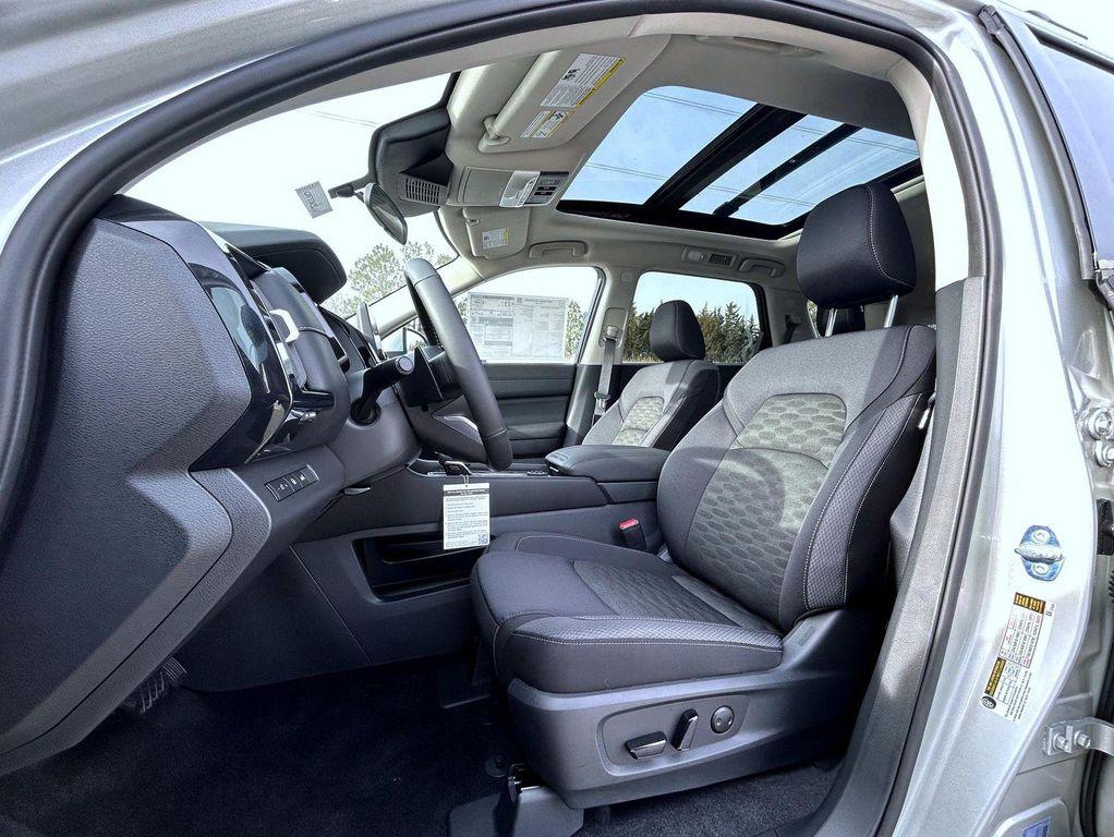 new 2025 Nissan Pathfinder car, priced at $37,575