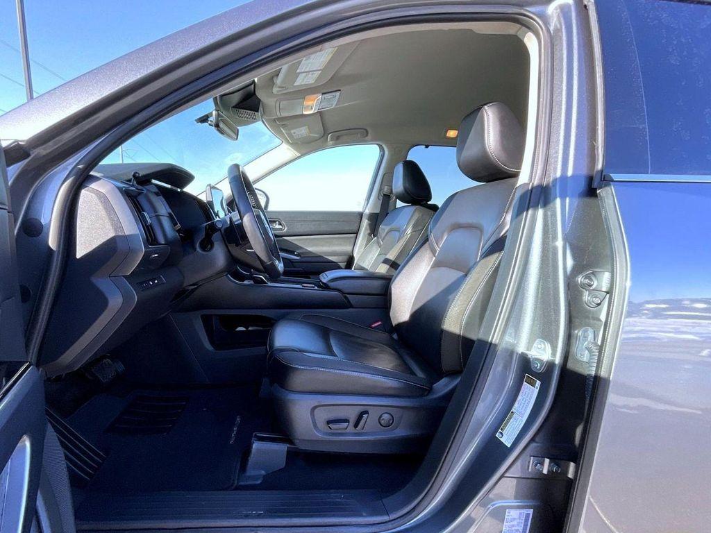 used 2024 Nissan Pathfinder car, priced at $33,312