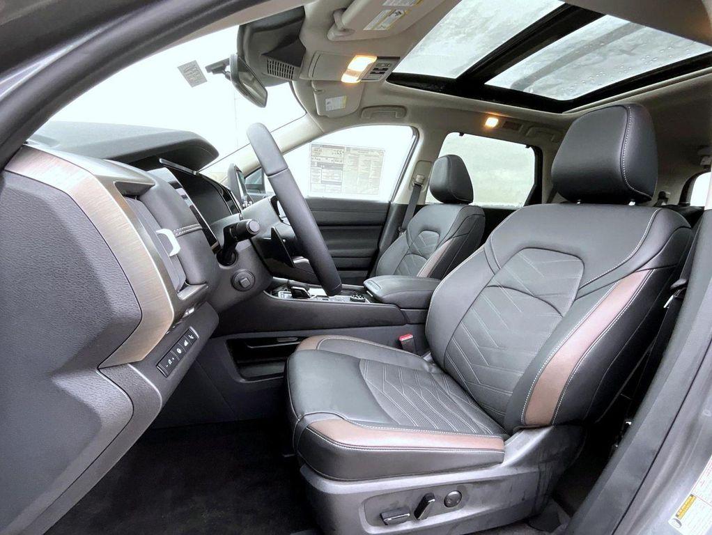 new 2025 Nissan Pathfinder car, priced at $49,769