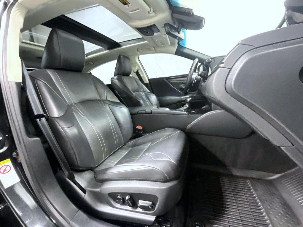 used 2019 Lexus ES 350 car, priced at $30,662