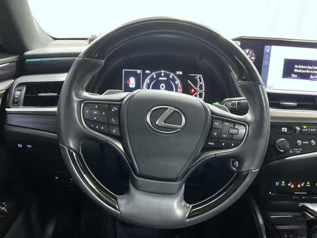 used 2019 Lexus ES 350 car, priced at $30,662