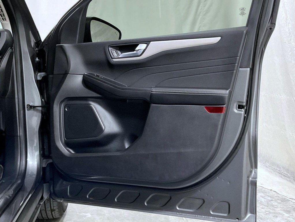 used 2022 Ford Escape car, priced at $22,651