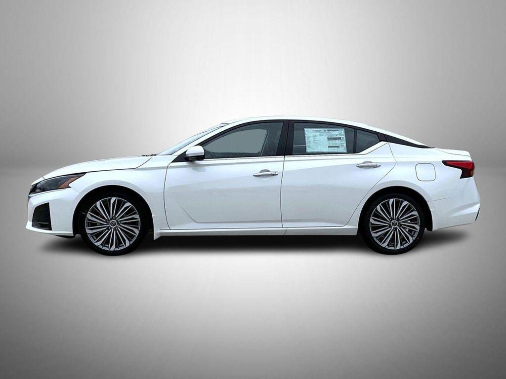 new 2025 Nissan Altima car, priced at $33,402