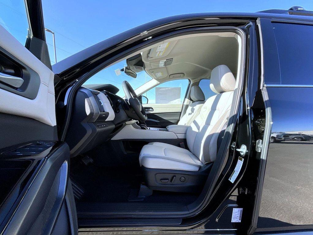 new 2026 Nissan Pathfinder car, priced at $44,409