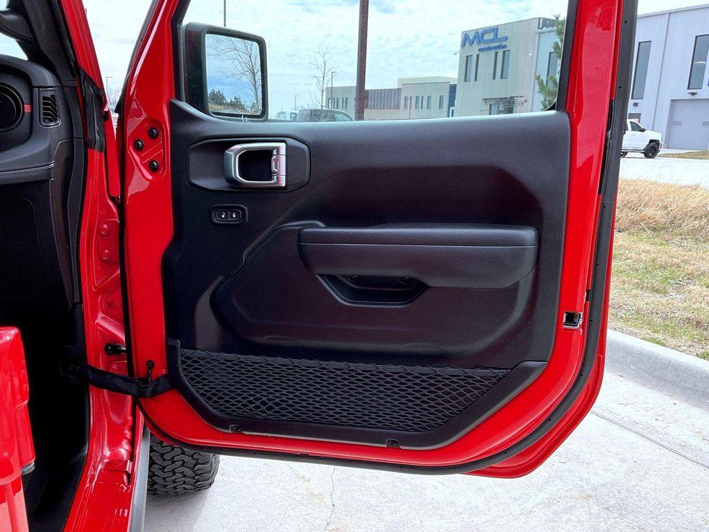 used 2025 Jeep Wrangler car, priced at $41,302