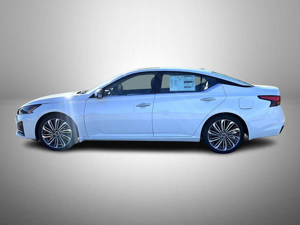 new 2025 Nissan Altima car, priced at $33,402