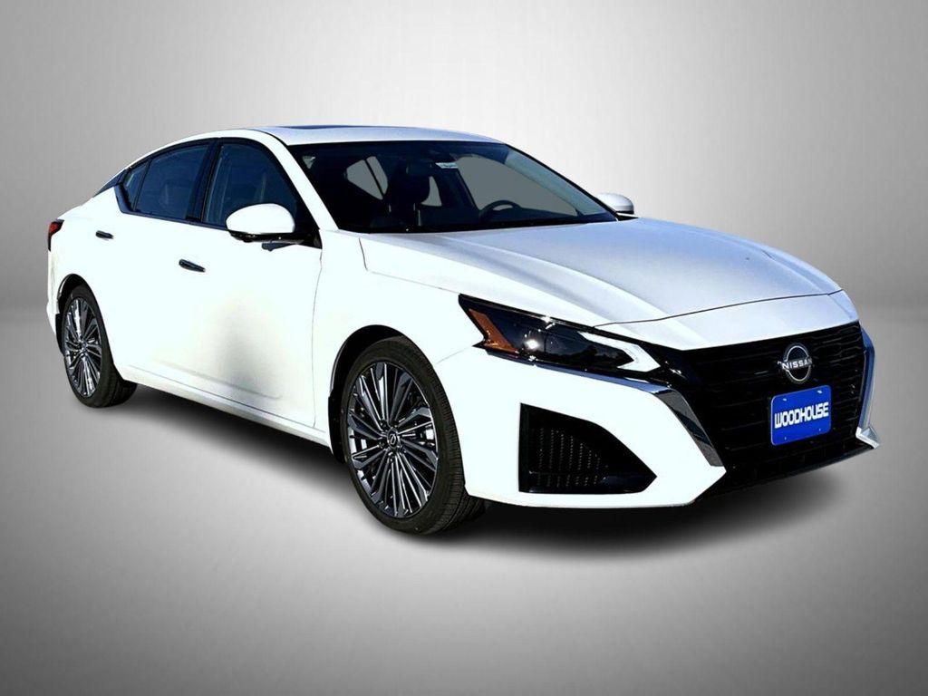 new 2025 Nissan Altima car, priced at $33,402
