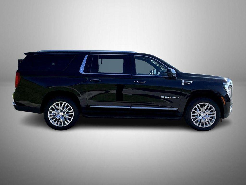 used 2025 GMC Yukon XL car, priced at $76,627