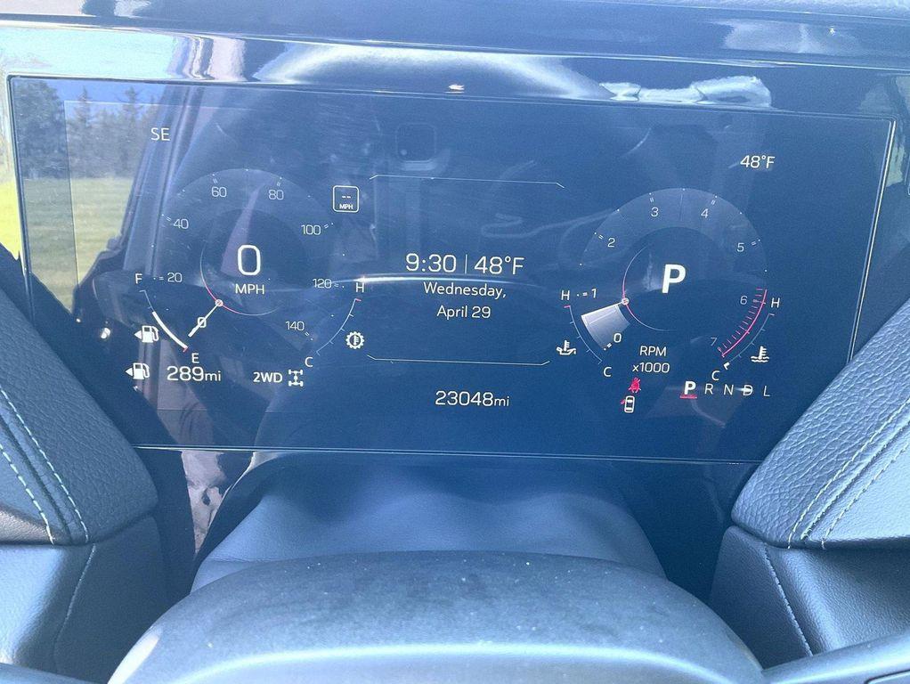 used 2025 GMC Yukon XL car, priced at $76,627