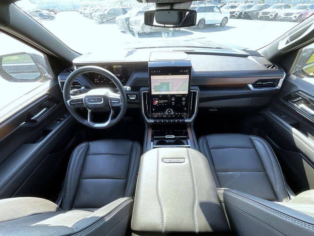used 2025 GMC Yukon XL car, priced at $76,627