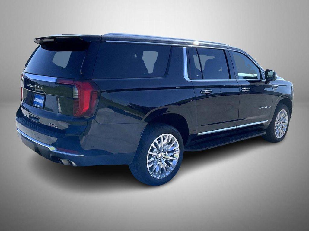 used 2025 GMC Yukon XL car, priced at $76,627