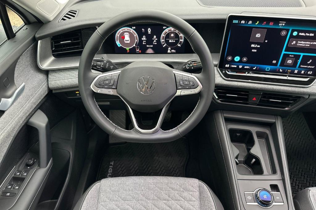 new 2026 Volkswagen Tiguan car, priced at $32,292