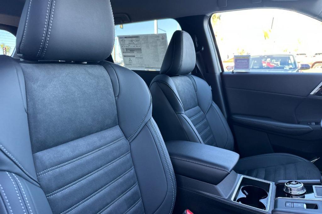 new 2025 Mitsubishi Outlander PHEV car, priced at $45,110