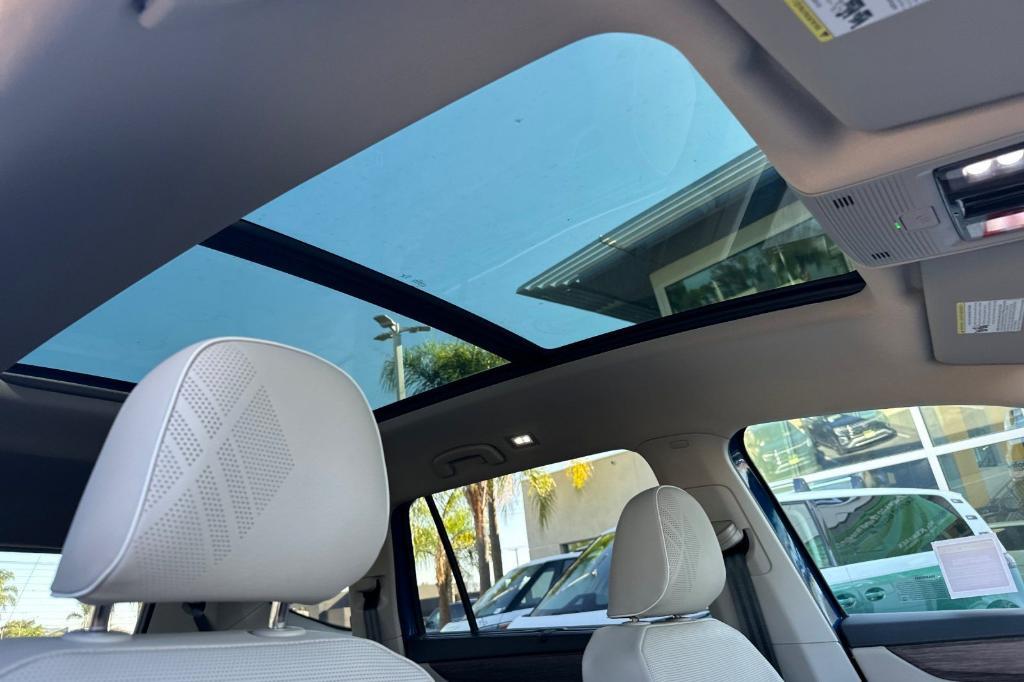 new 2026 Volkswagen Atlas car, priced at $56,044