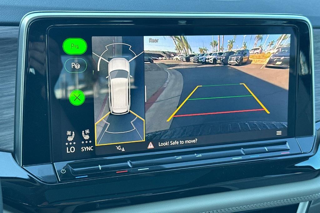 new 2026 Volkswagen Atlas car, priced at $56,044