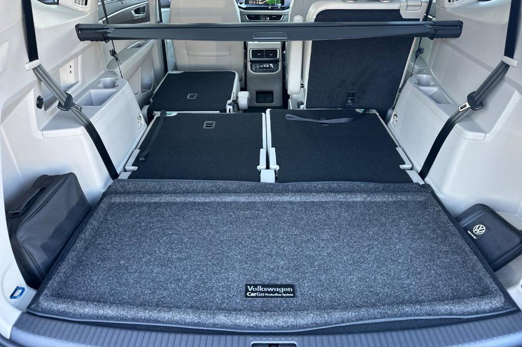 new 2026 Volkswagen Atlas car, priced at $56,044