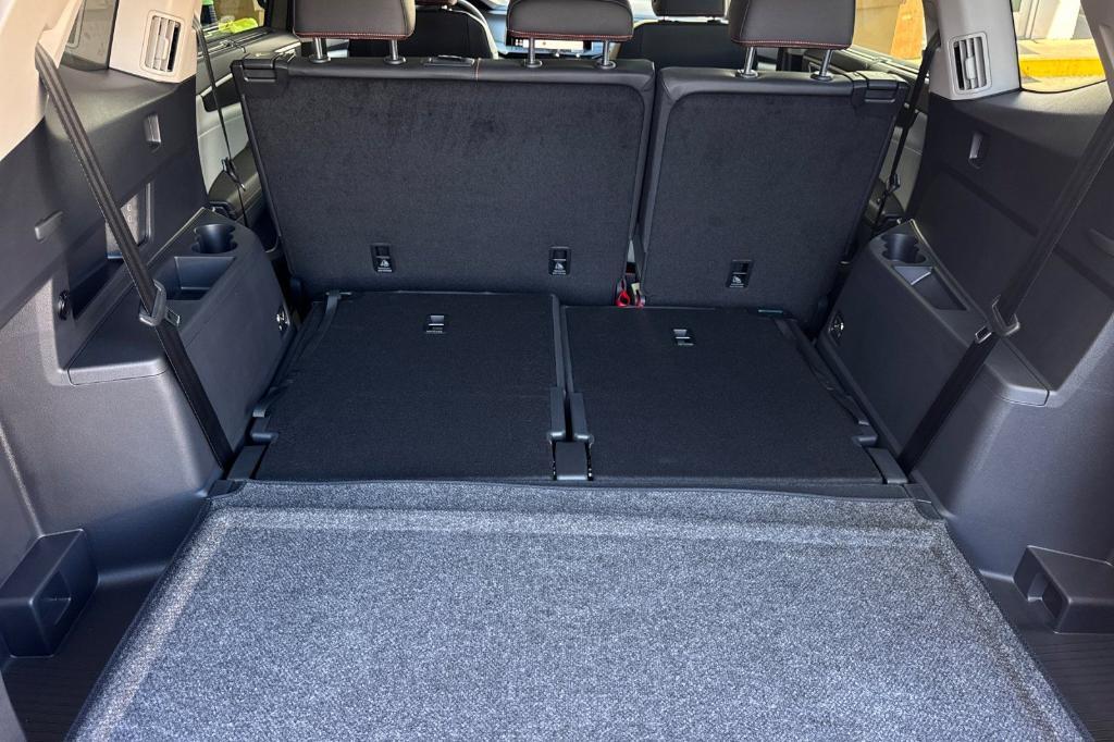 new 2026 Volkswagen Atlas car, priced at $47,548