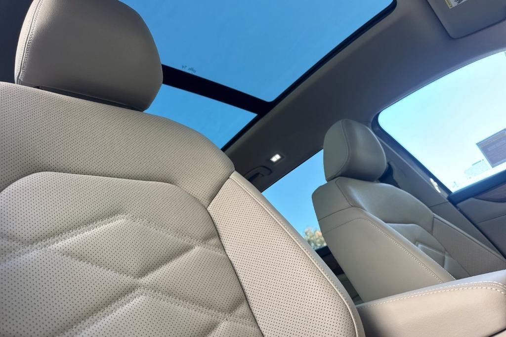 new 2026 Volkswagen Atlas car, priced at $45,007