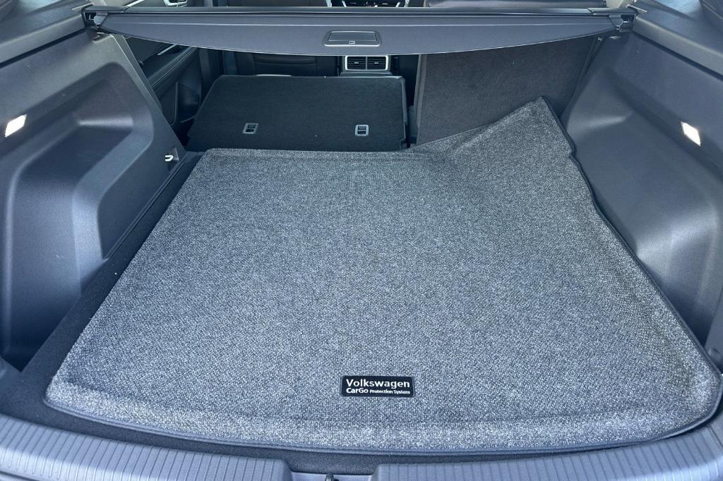 new 2025 Volkswagen Atlas Cross Sport car, priced at $47,281