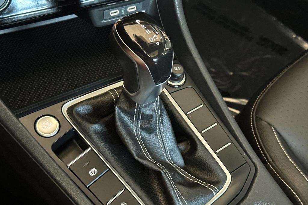 used 2024 Volkswagen Jetta car, priced at $21,998