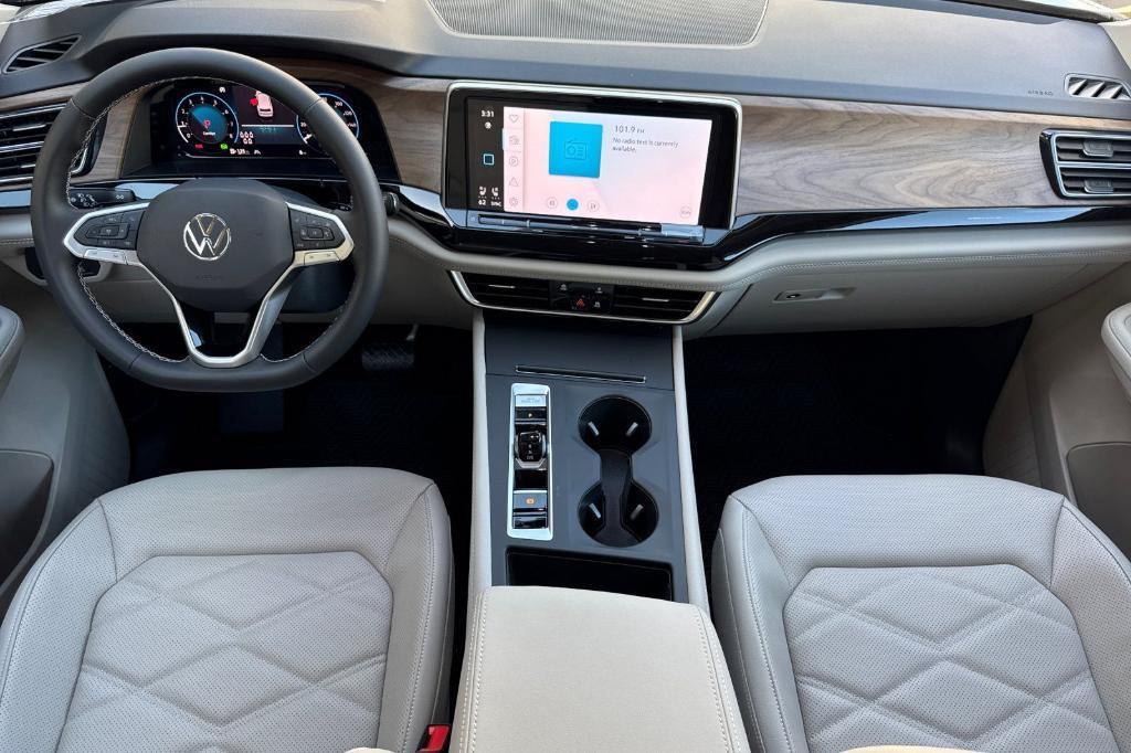 new 2026 Volkswagen Atlas car, priced at $39,253