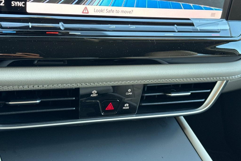 new 2026 Volkswagen Atlas car, priced at $39,253