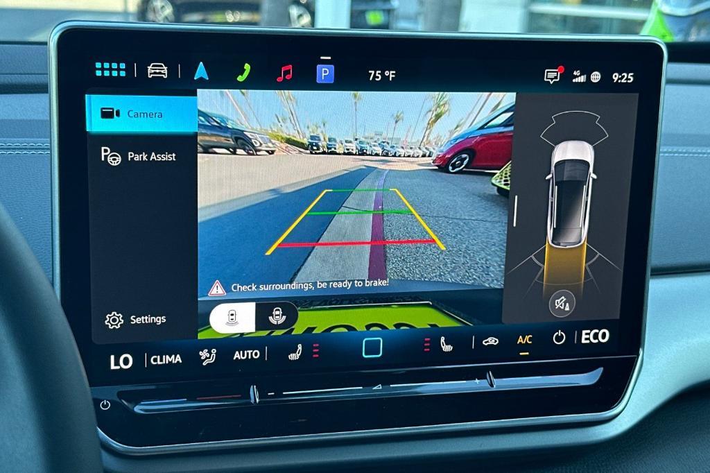 new 2025 Volkswagen ID.4 car, priced at $39,972