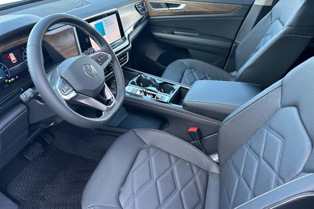 new 2026 Volkswagen Atlas car, priced at $45,699