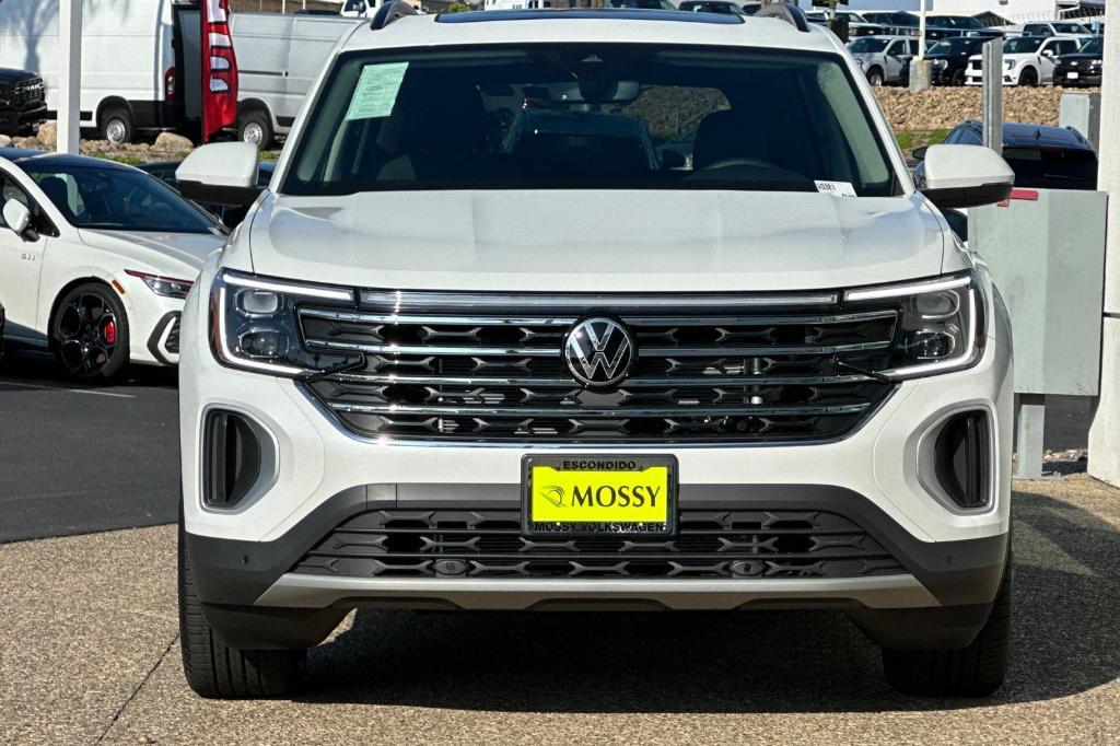 new 2026 Volkswagen Atlas car, priced at $45,699