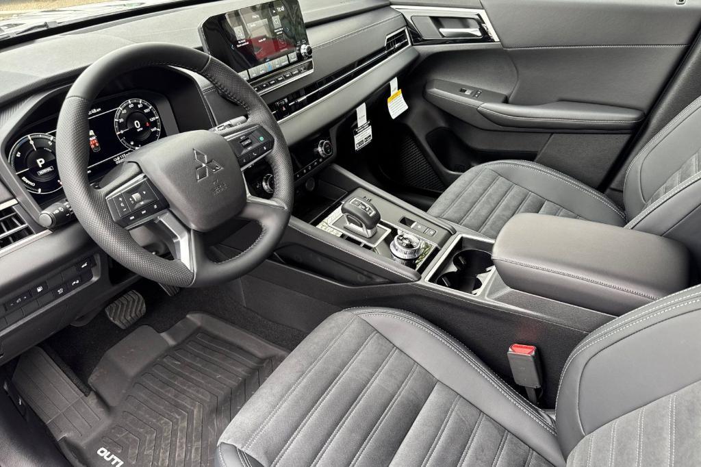 new 2025 Mitsubishi Outlander PHEV car, priced at $44,965