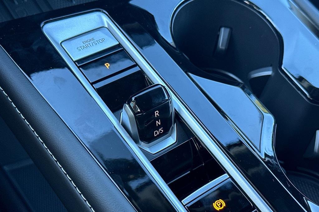 new 2026 Volkswagen Atlas car, priced at $45,050