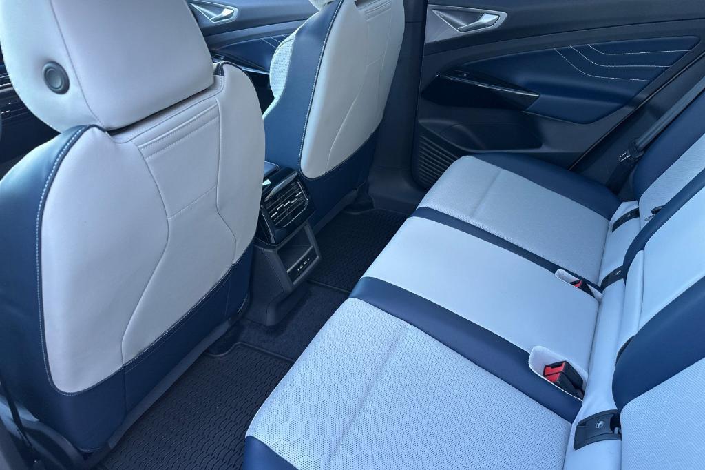 new 2026 Volkswagen ID.4 car, priced at $54,627