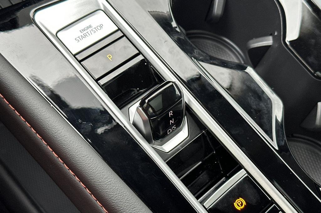 new 2026 Volkswagen Atlas car, priced at $48,003