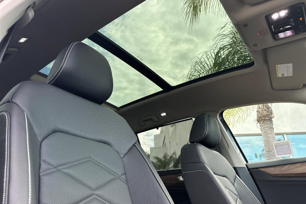 new 2026 Volkswagen Atlas car, priced at $45,929