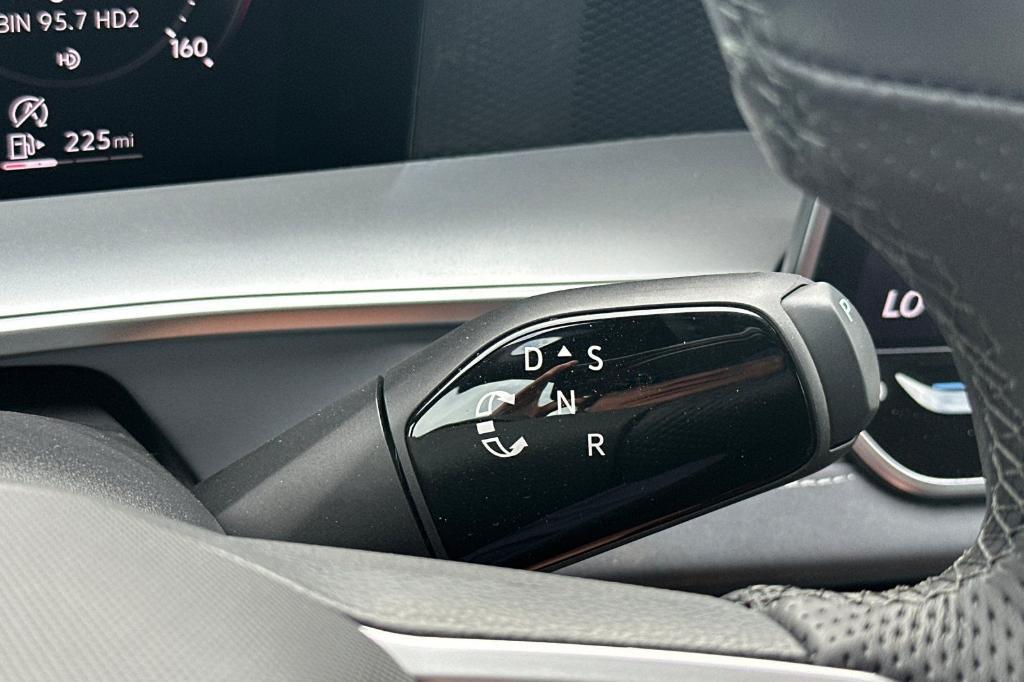 new 2026 Volkswagen Tiguan car, priced at $39,062