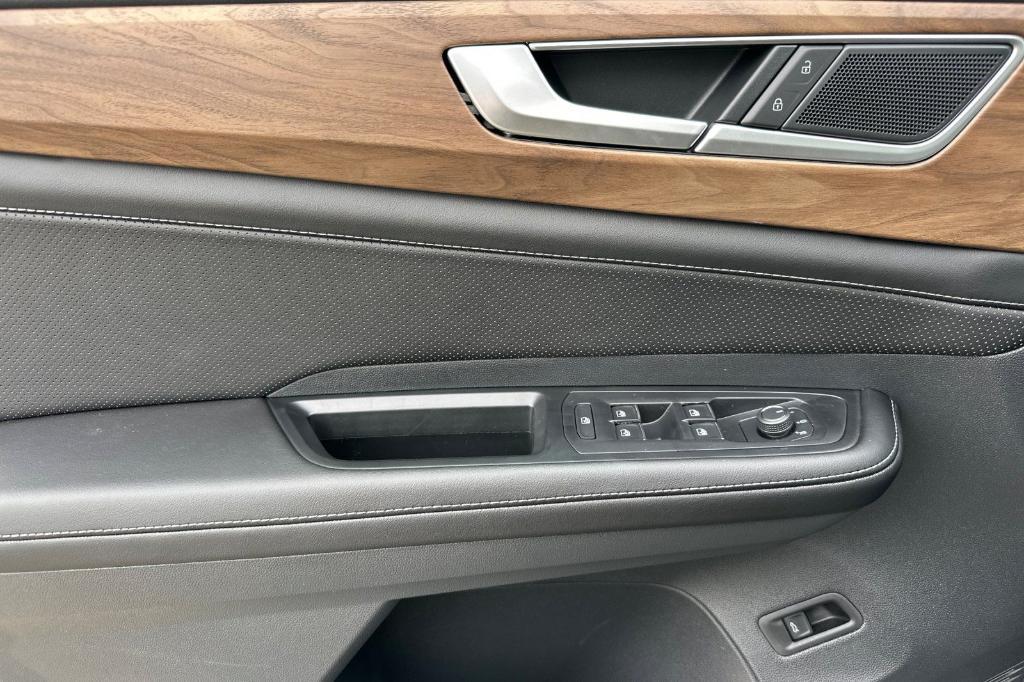 new 2026 Volkswagen Atlas car, priced at $46,524