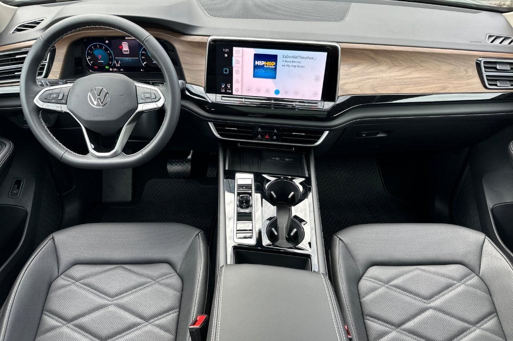 new 2026 Volkswagen Atlas car, priced at $46,524