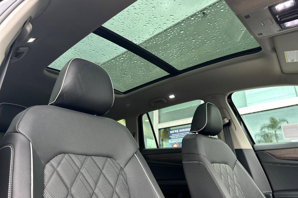 new 2026 Volkswagen Atlas car, priced at $53,410