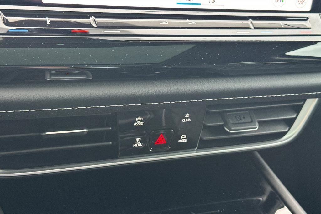 new 2026 Volkswagen Atlas car, priced at $53,410