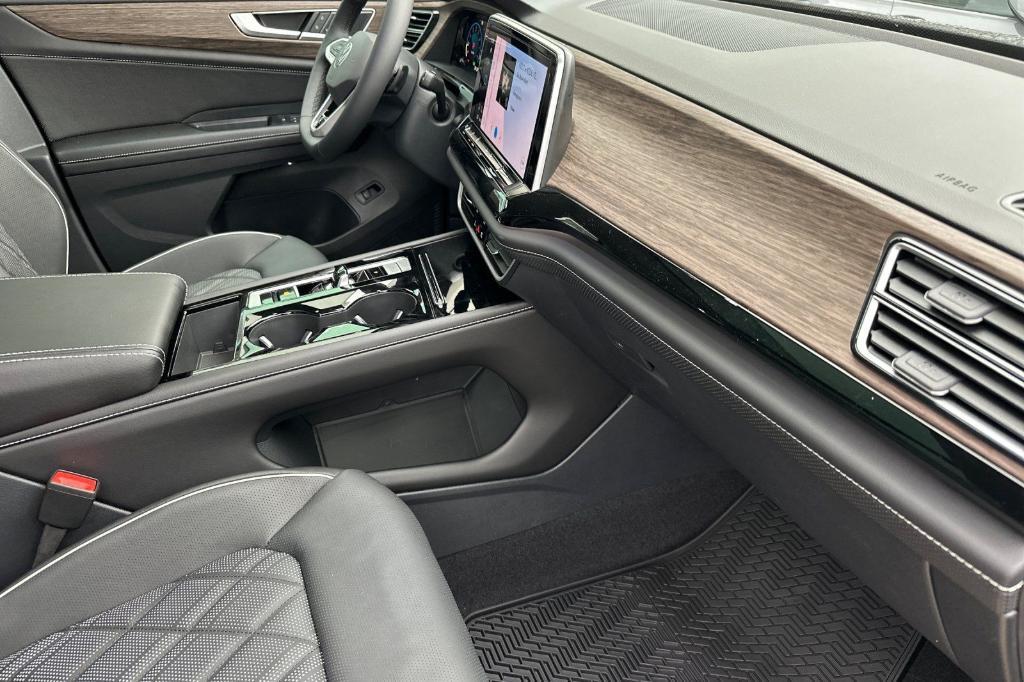 new 2026 Volkswagen Atlas car, priced at $53,410