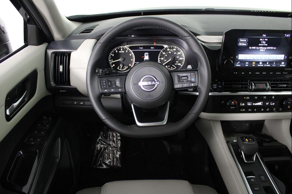 new 2025 Nissan Pathfinder car, priced at $35,434