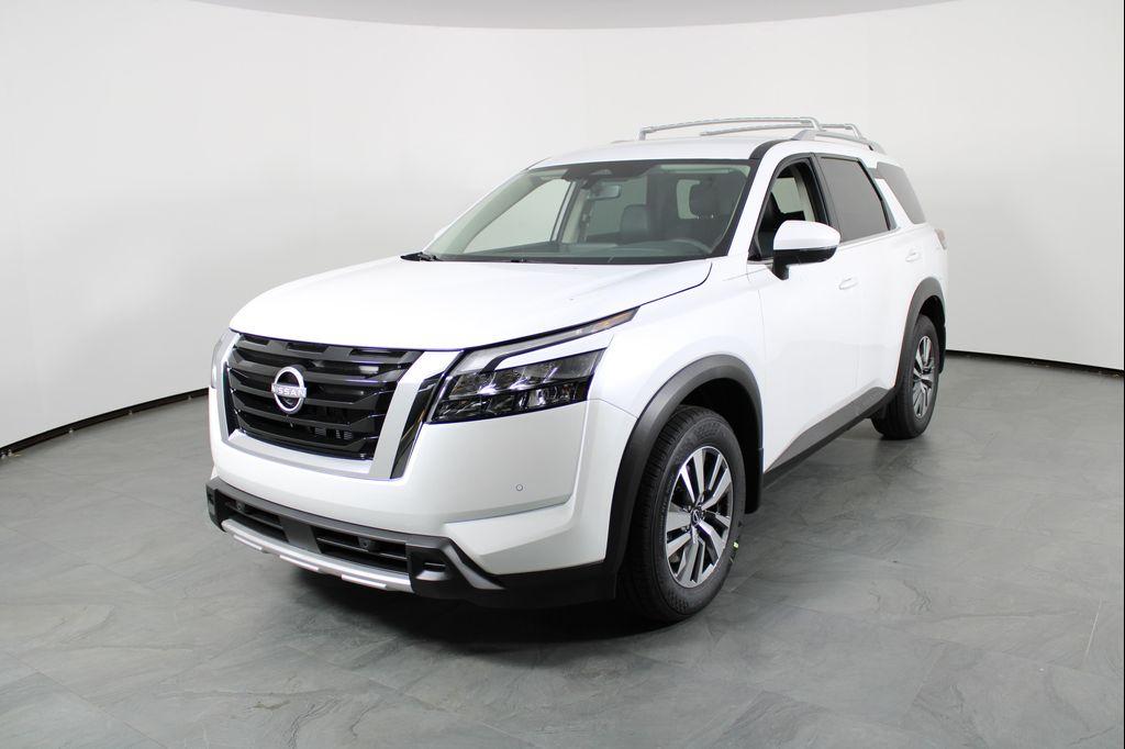new 2025 Nissan Pathfinder car, priced at $35,434
